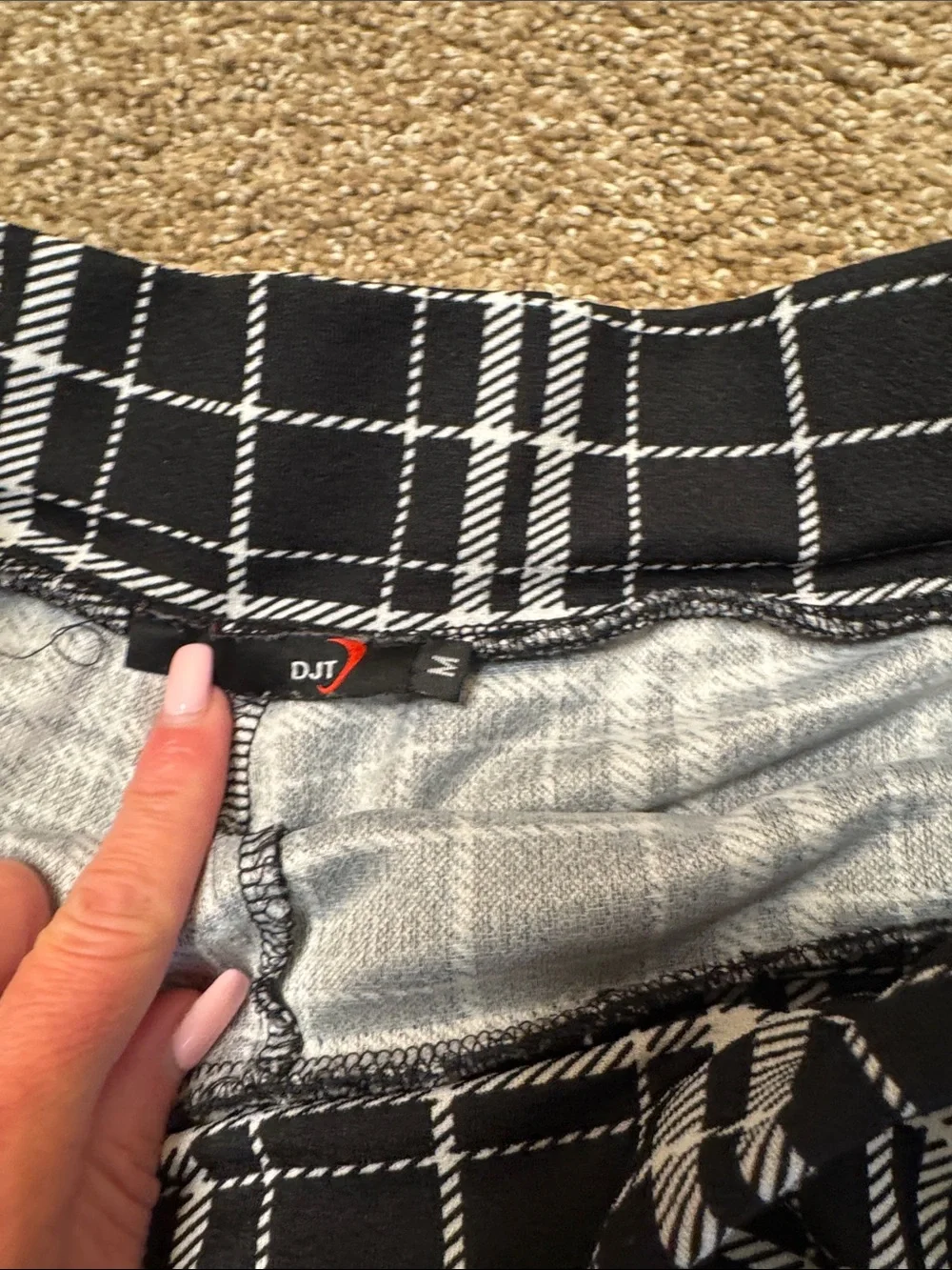 DJI Black & White Plaid Flared Skirt skater circular flared school girl SZ MD